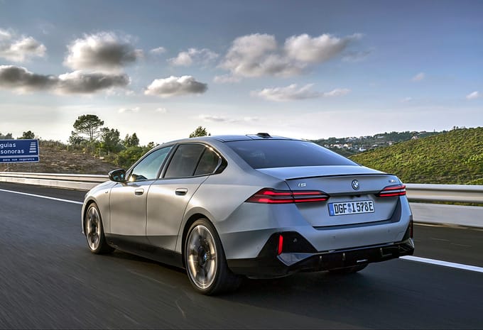 BMW i5 M60 xDrive Sedan — image 4