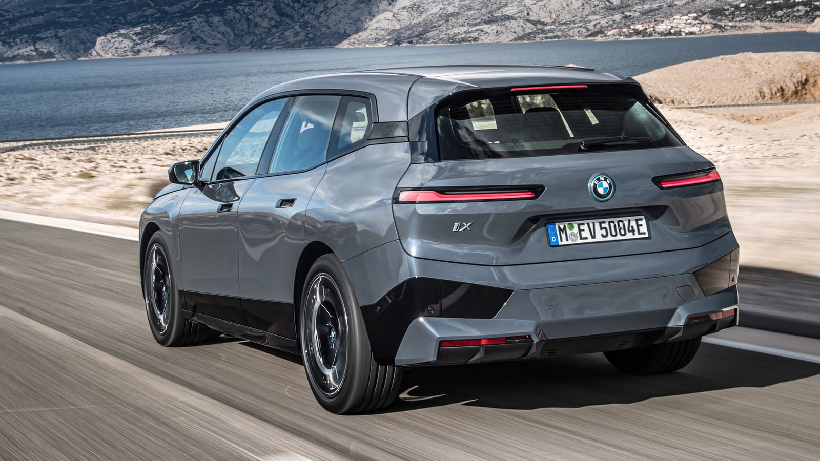 BMW iX M60 — снимка 3