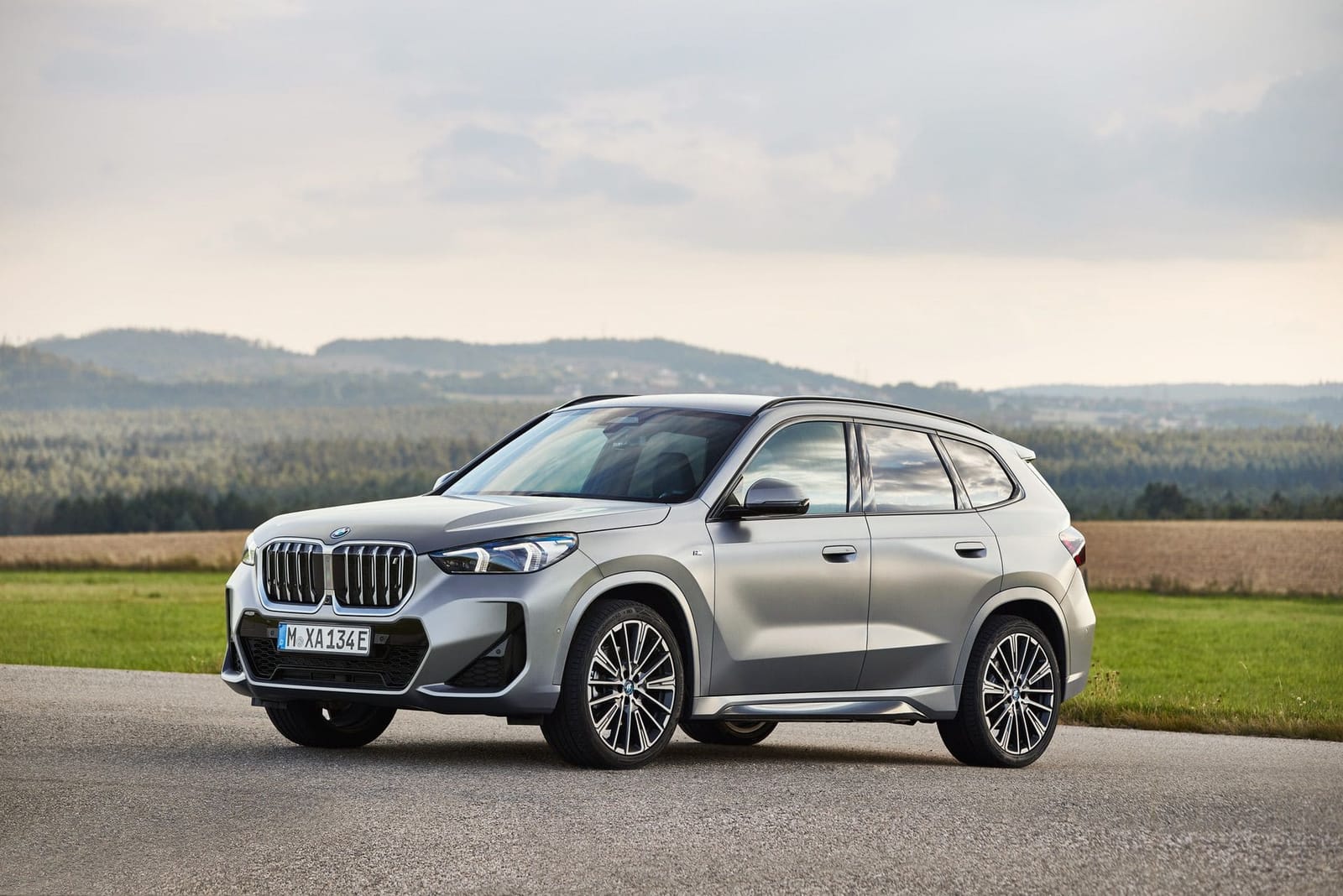 BMW iX1 eDrive20 — снимка 2