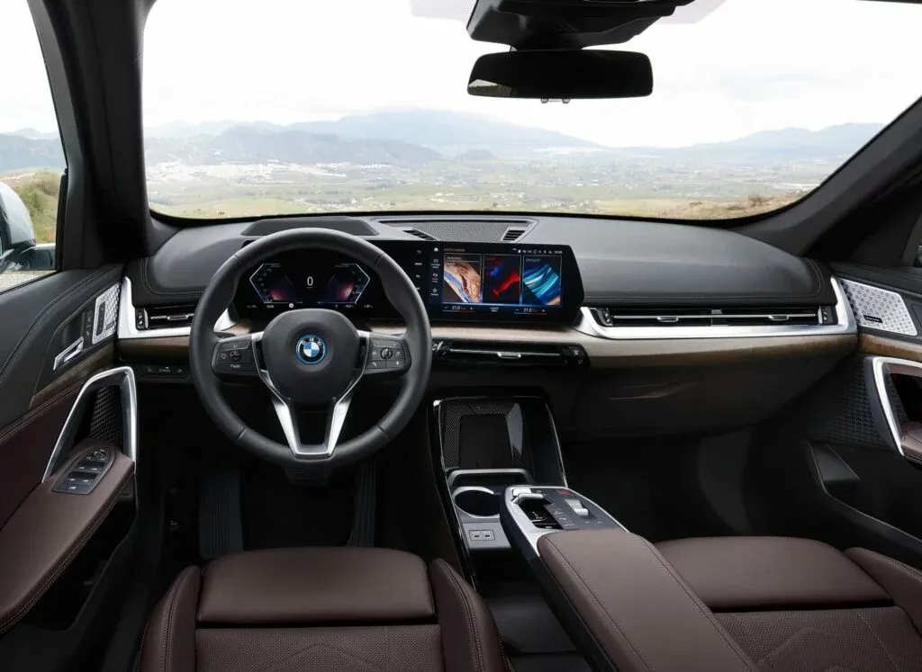 BMW iX1 xDrive30 — снимка 4