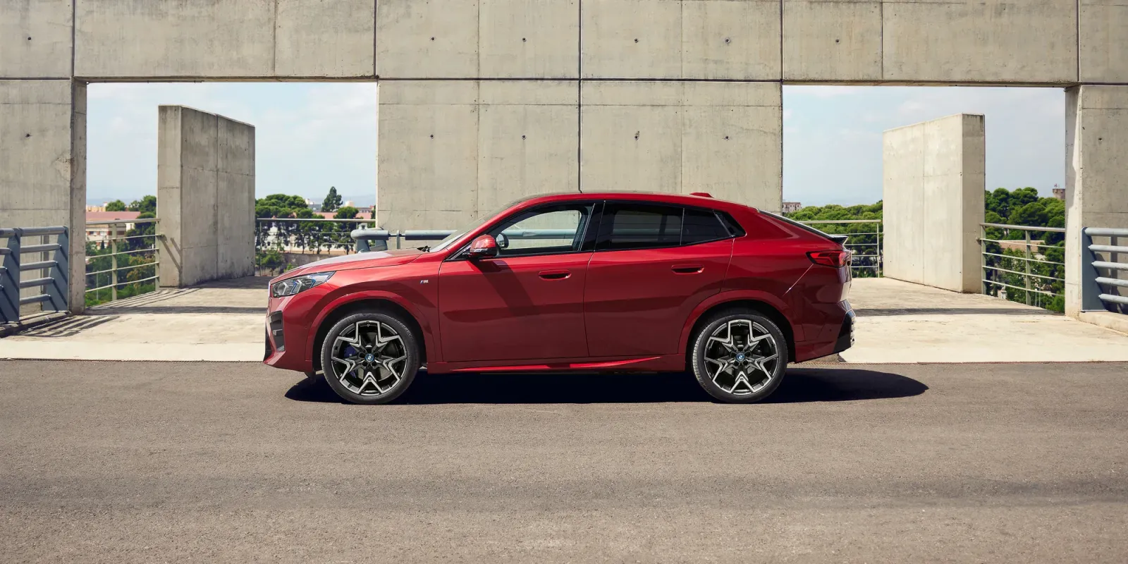 BMW iX2 xDrive30 — снимка 2