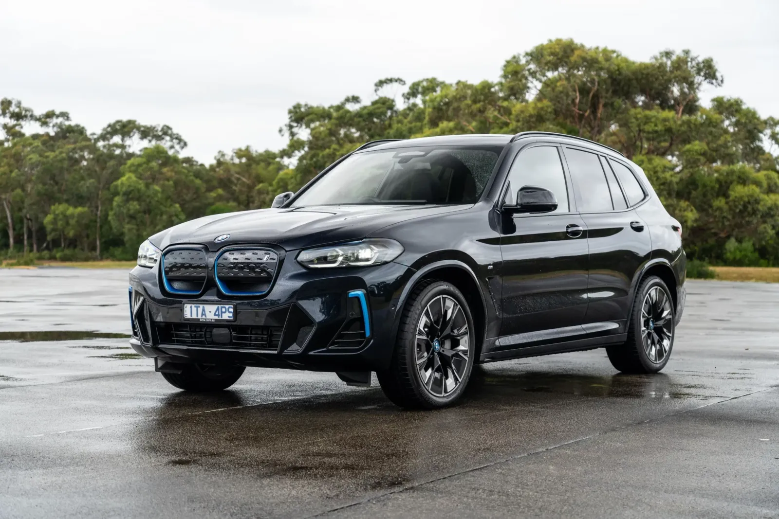 BMW iX3 — снимка 3