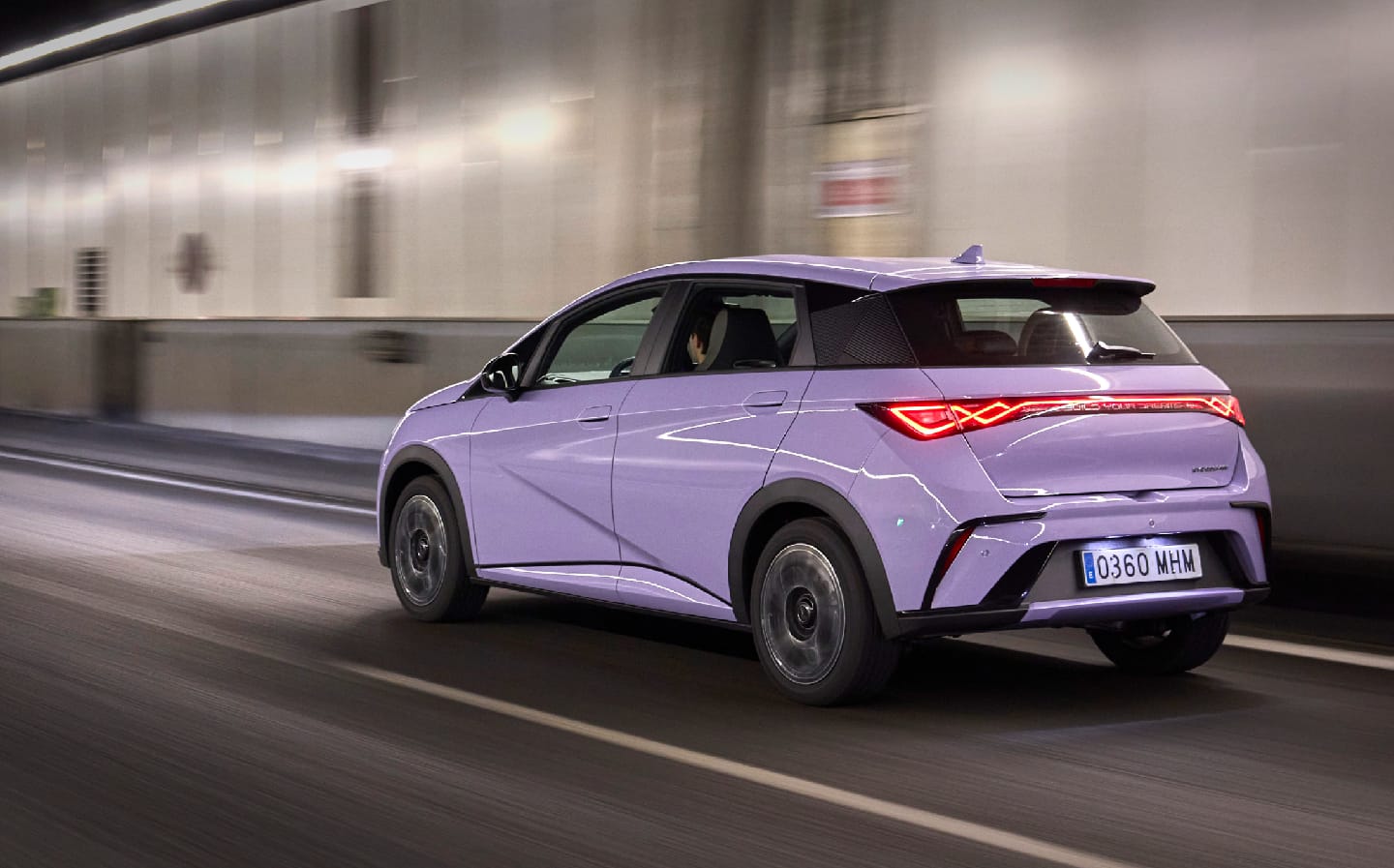 BYD DOLPHIN 60.4 kWh — снимка 2