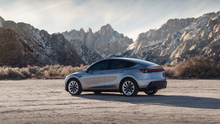 Tesla Model Y Premium AWD (Juniper) — image 2