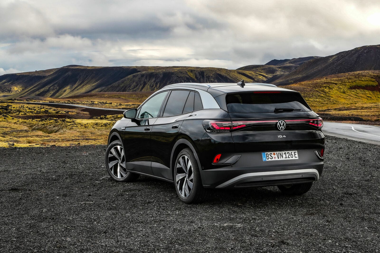 Volkswagen ID.4 Pro 4MOTION — image 2