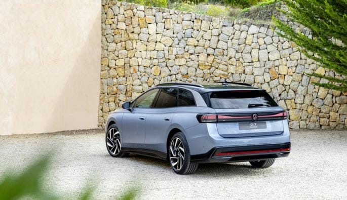 Volkswagen ID.7 Tourer Pro S — image 2